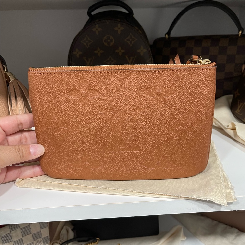 Louis Vuitton Double Zip Pochette